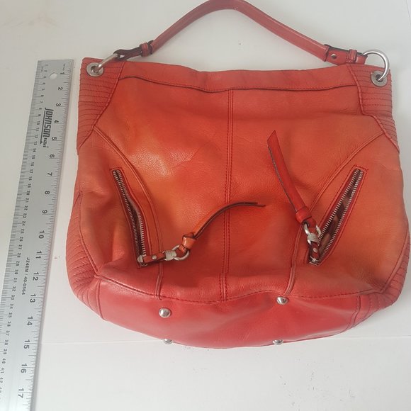 B Makowsky Red Orange Color 100% Leather Shoulder Bag Purse Pockets Zipper 93 - Picture 4 of 16